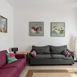 Guesthost - Casa Flaminia Pesaro