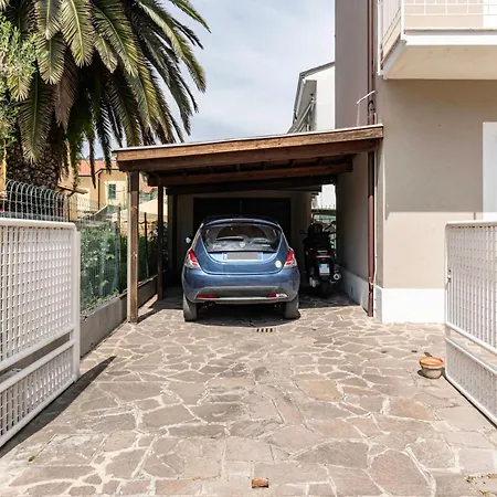 Guesthost - Casa Flaminia Lägenhet *