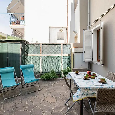 Guesthost - Casa Flaminia * Pesaro