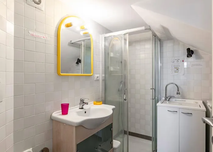 Guesthost - Casa Flaminia Apartment *